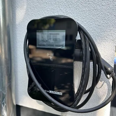 Aparthotel By Hd Mit Parkplatz, Wallbox, Wintergarten