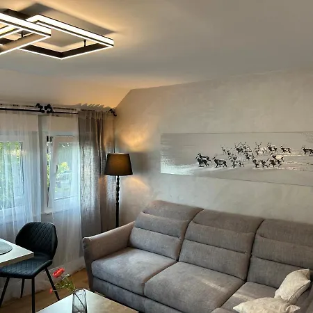 By Hd Mit Parkplatz, Wallbox, Wintergarten Apart Otel