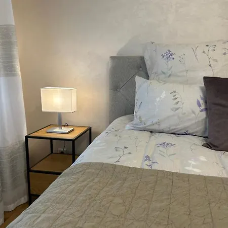 By Hd Mit Parkplatz, Wallbox, Wintergarten Bad Salzuflen