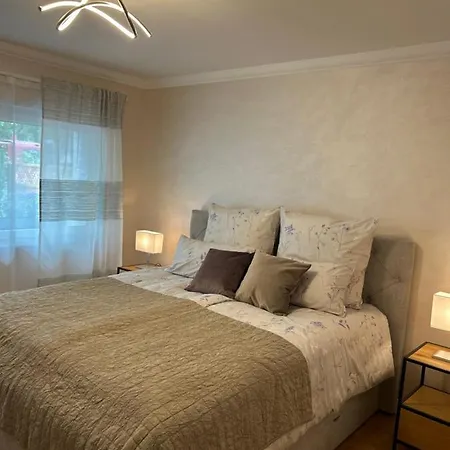 By Hd Mit Parkplatz, Wallbox, Wintergarten Bad Salzuflen