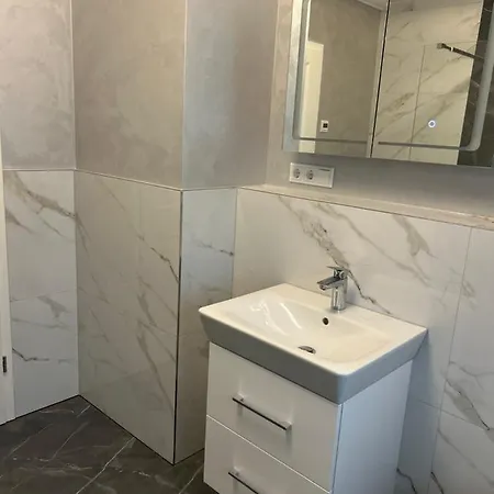 By Hd Mit Parkplatz, Wallbox, Wintergarten Apart Otel Bad Salzuflen