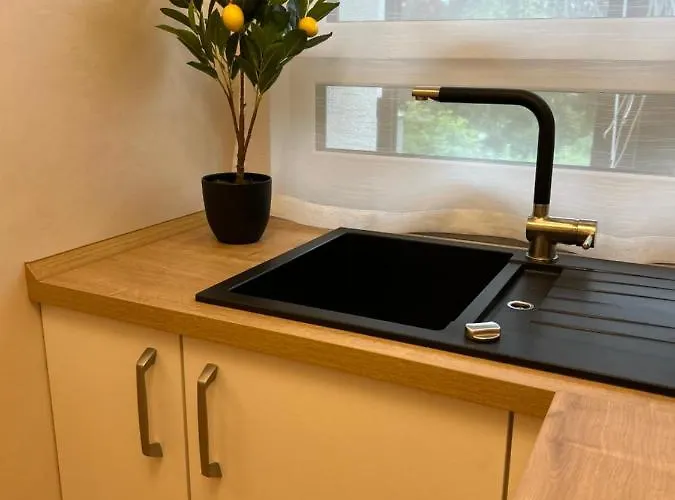 By Hd Mit Parkplatz, Wallbox, Wintergarten Aparthotel 4*