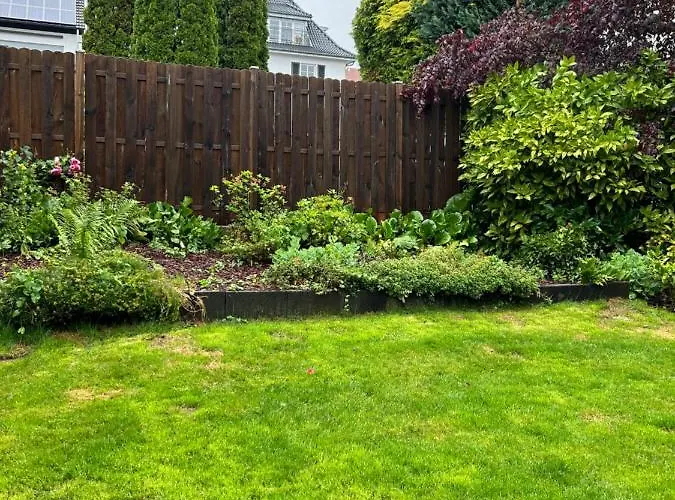 By Hd Mit Parkplatz, Wallbox, Wintergarten 4*