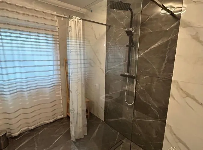 By Hd Mit Parkplatz, Wallbox, Wintergarten Aparthotel 4*